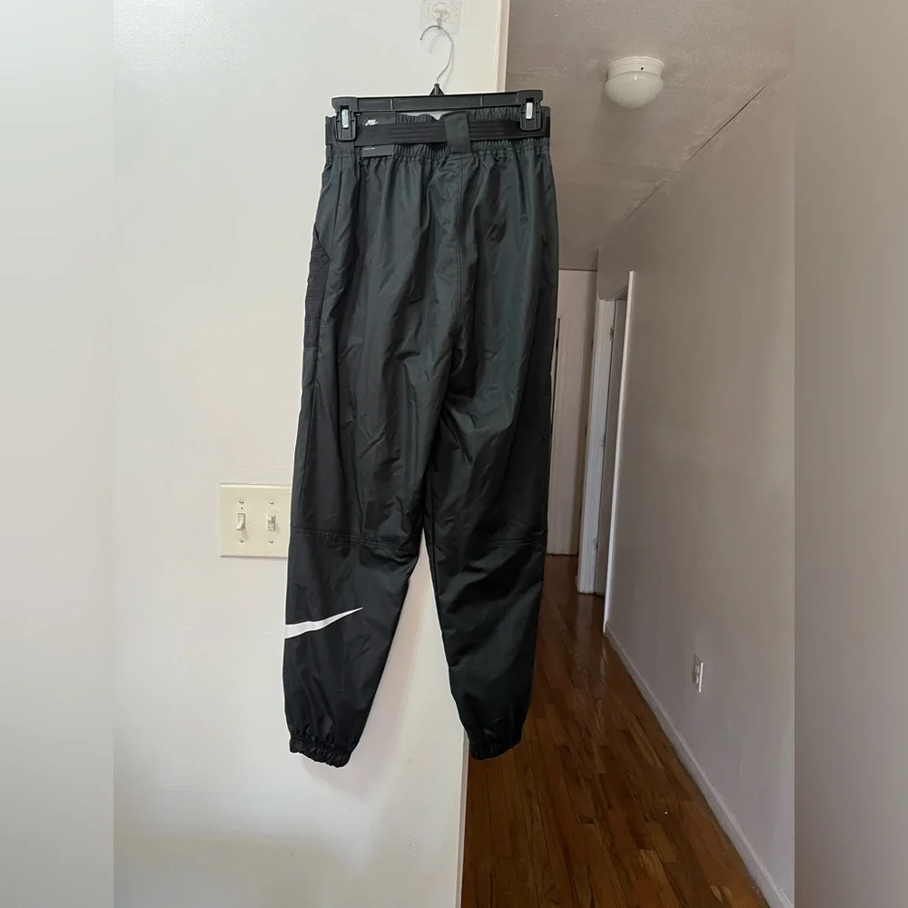 Nike pants - Picture 2 of 3